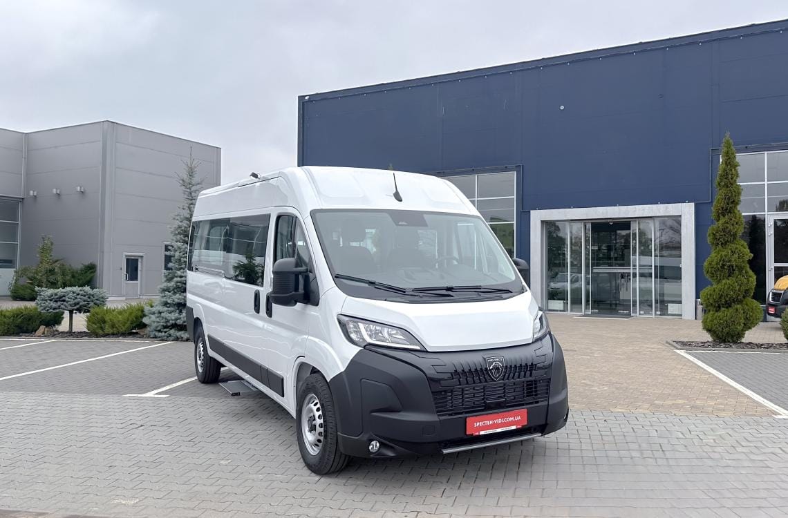 Соціальний автомобіль на базі Peugeot Boxer