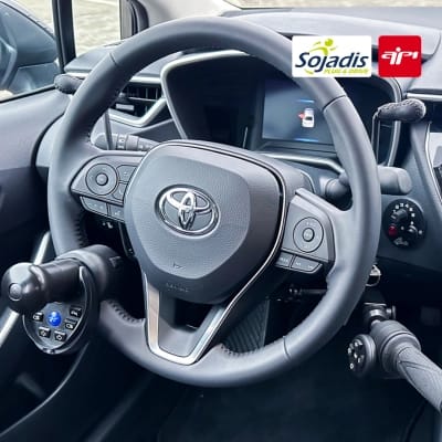 Ручне керування автомобілем