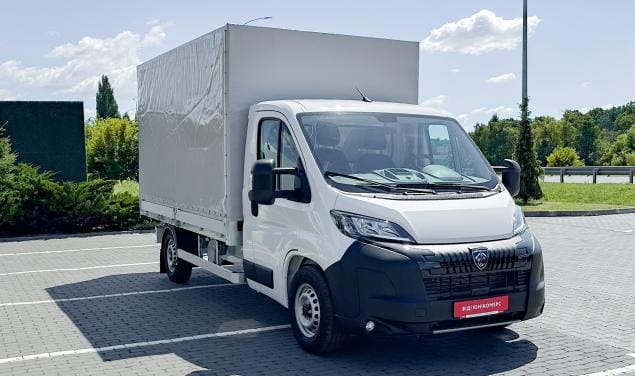 Тентований фургон Peugeot Boxer